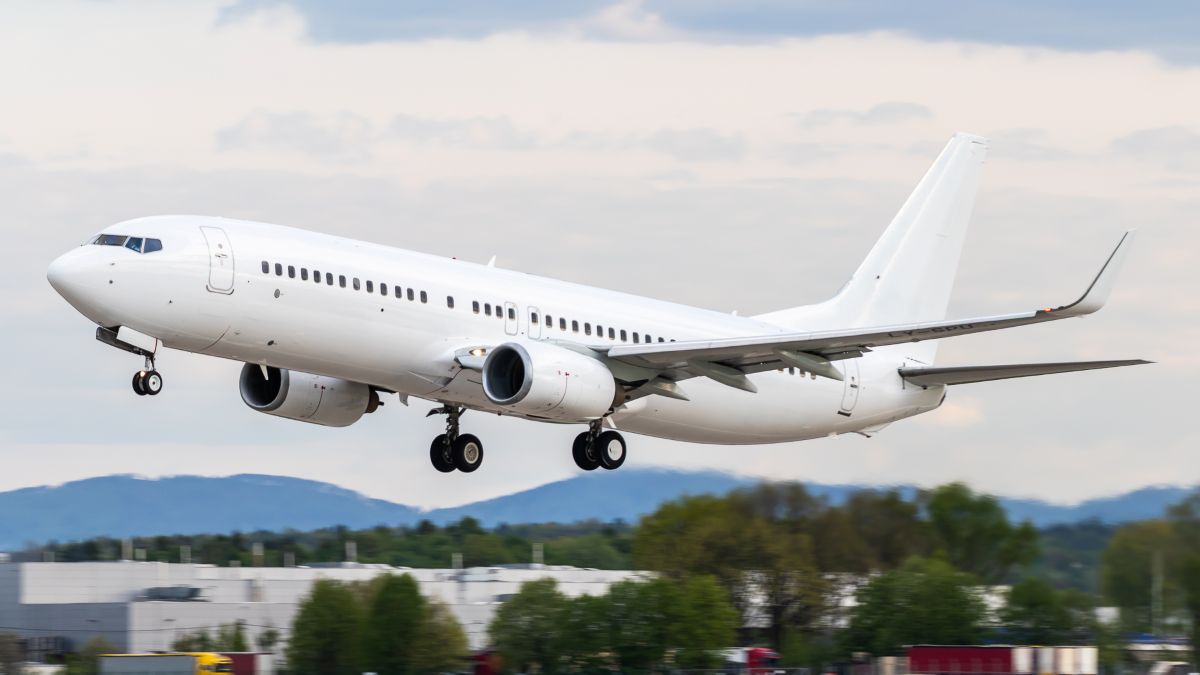 KlasJet expands capacity of Nigeria’s largest carrier Air Peace with Boeing 737 aircraft